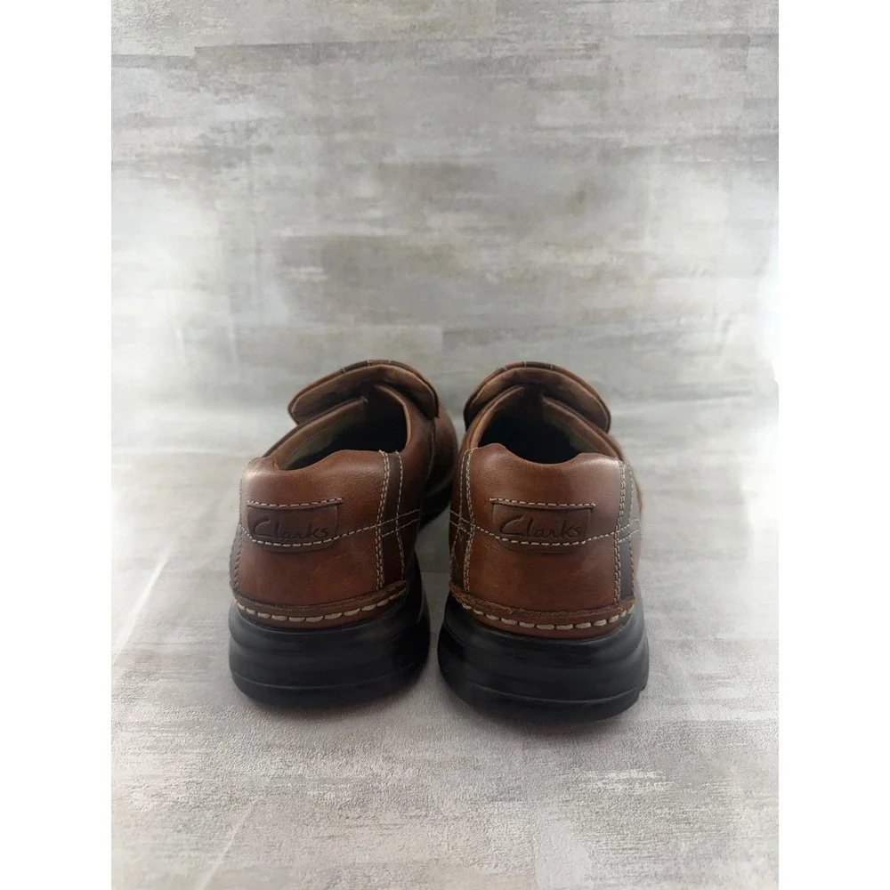 Clarks men slip